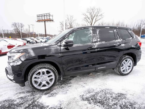 Used 2024 Honda Passport Black Edition image 3