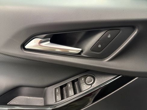 New 2026 Chevrolet Equinox LT FWD image 13