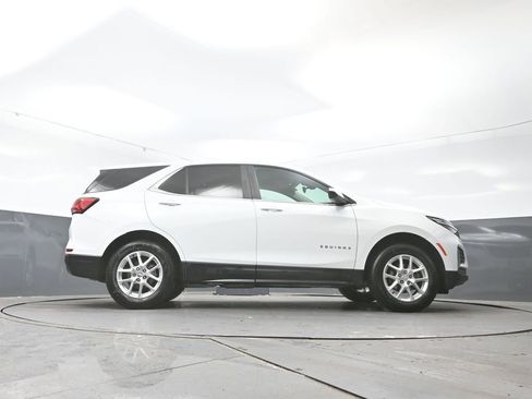 Used 2023 Chevrolet Equinox LT image 48
