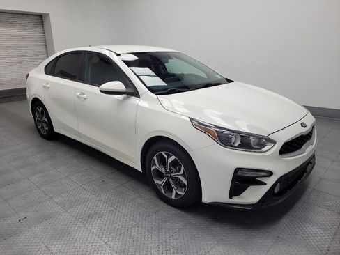 Used 2020 Kia Forte LXS FWD image 11