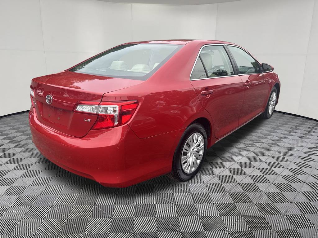 Used 2012 Toyota Camry LE FWD image 6