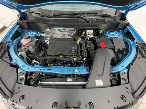 New 2026 Chevrolet Trax RS w/ Sunroof Package FWD image 16