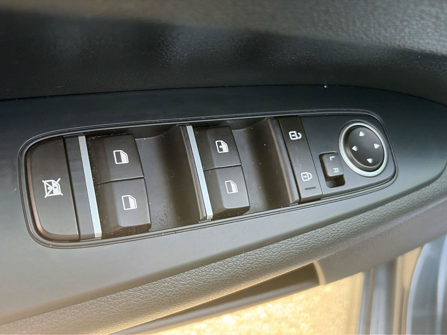 Used 2021 Kia Forte LXS FWD image 13