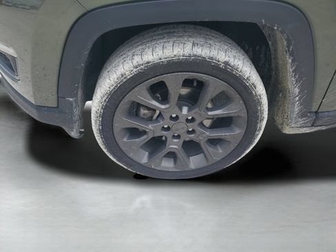 Used 2021 Jeep Compass Latitude w/ Sun and Sound Group FWD image 27