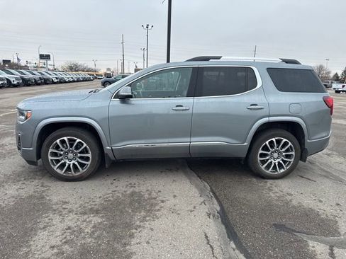 Used 2023 GMC Acadia Denali w/ Denali Ultimate Package image 6