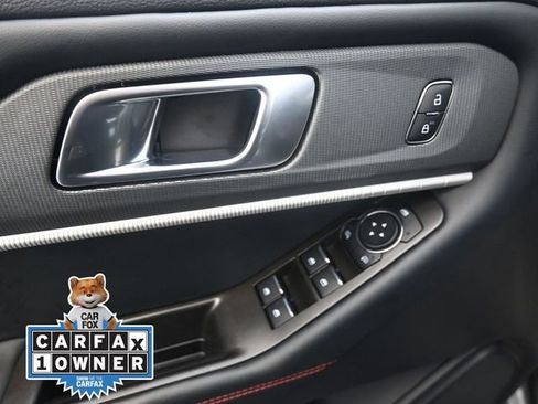 Used 2025 Ford Explorer ST-Line image 16