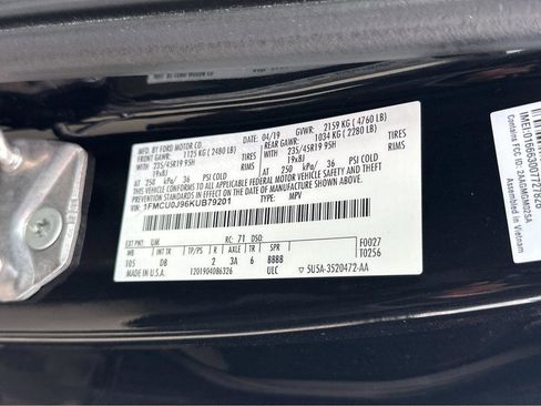 Used 2019 Ford Escape Titanium FWD image 44