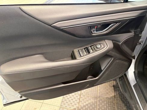 Used 2023 Subaru Outback Premium AWD/4WD image 6