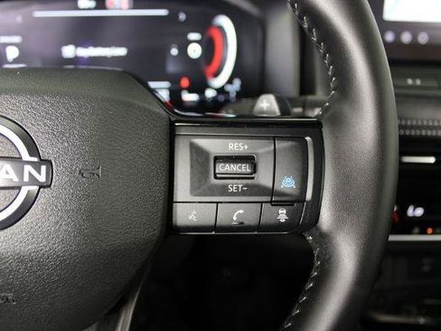 Certified 2026 Nissan Rogue SL FWD image 27