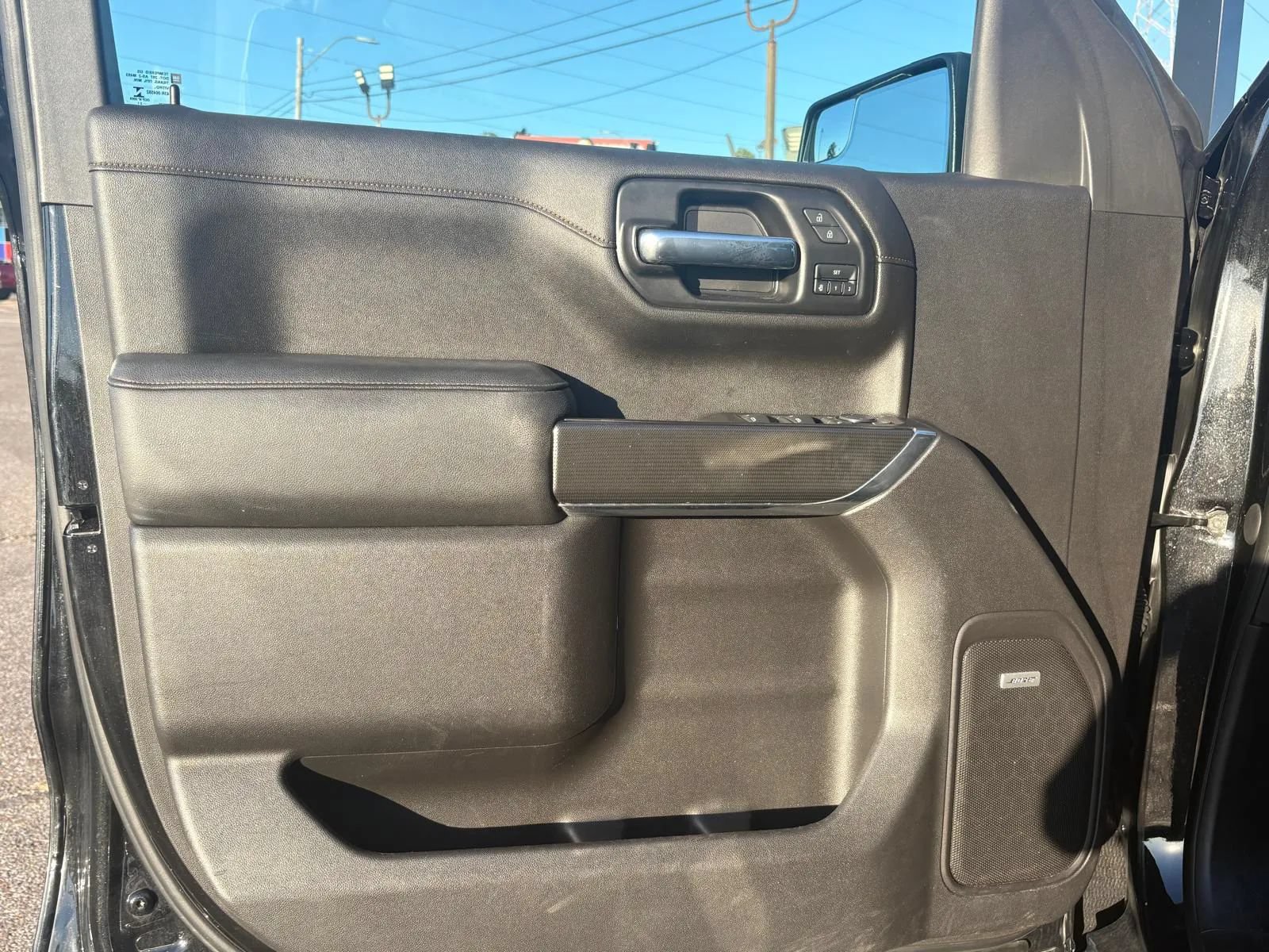 Used 2021 GMC Sierra 1500 AT4 w/ AT4 Preferred Package AWD/4WD image 17