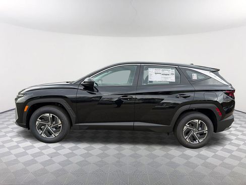 New 2026 Hyundai Tucson Blue SE image 8