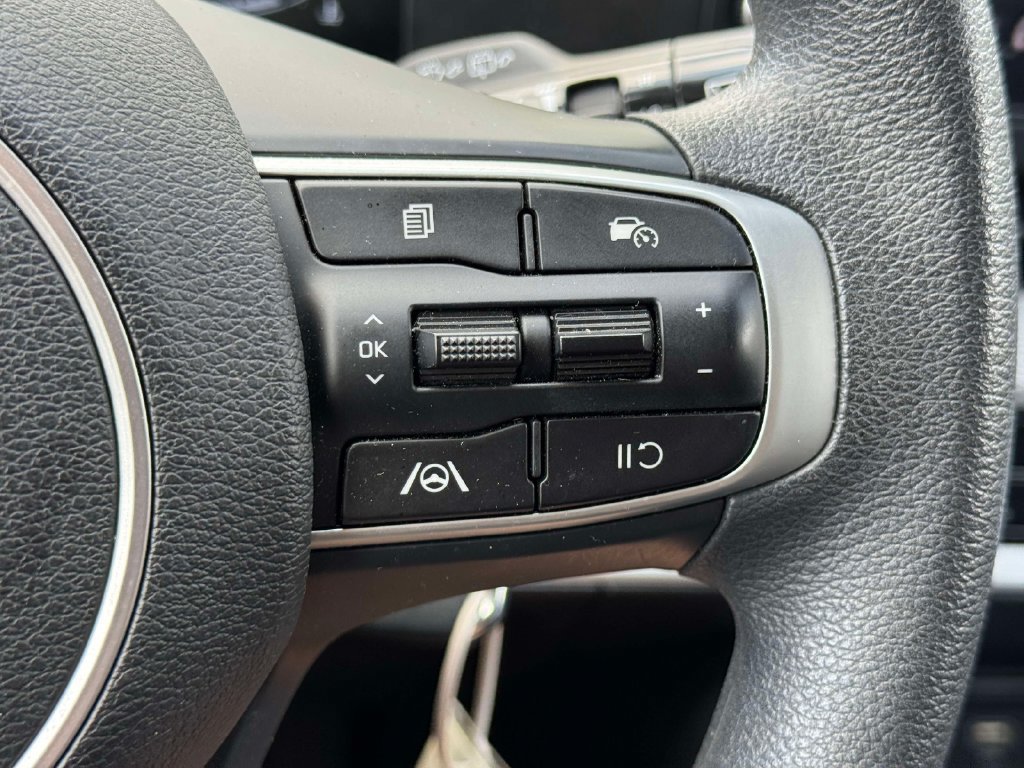 Used 2023 Kia Sportage LX AWD/4WD image 18