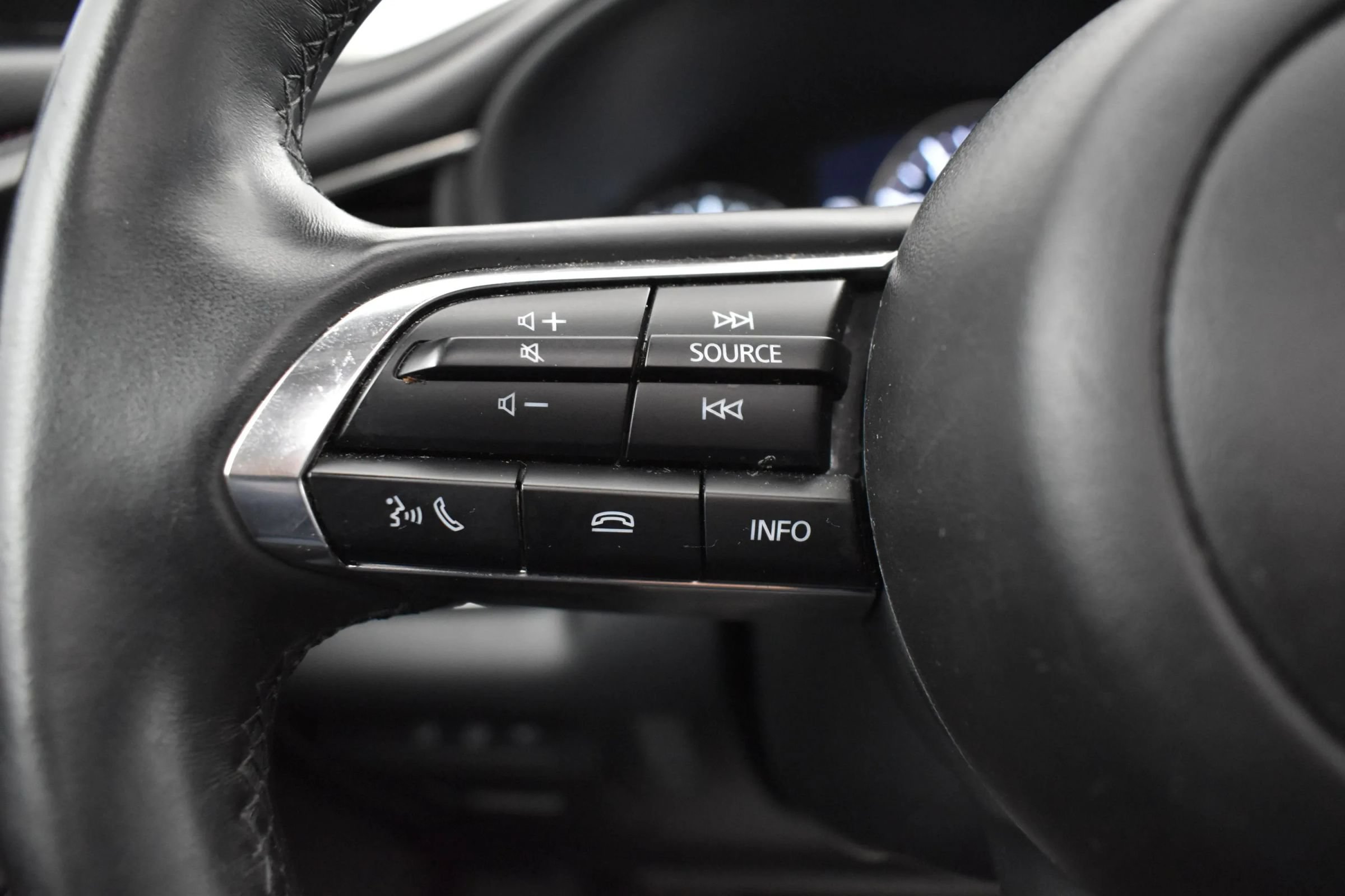 Used 2025 MAZDA CX-30 AWD 2.5 S w/ Preferred Package image 25