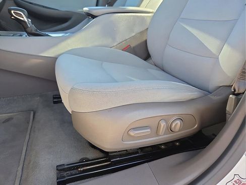 Used 2022 Chevrolet Malibu LT image 13