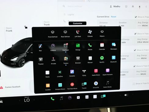 Used 2018 Tesla Model 3 Long Range image 31