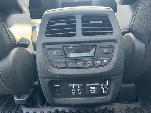 Used 2022 Honda Pilot Elite image 21