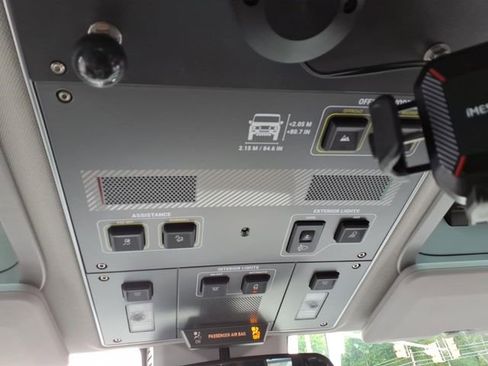 Used 2024 INEOS Grenadier AWD/4WD image 44