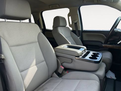 Used 2018 GMC Sierra 1500 SLE w/ SLE Value Package AWD/4WD image 15