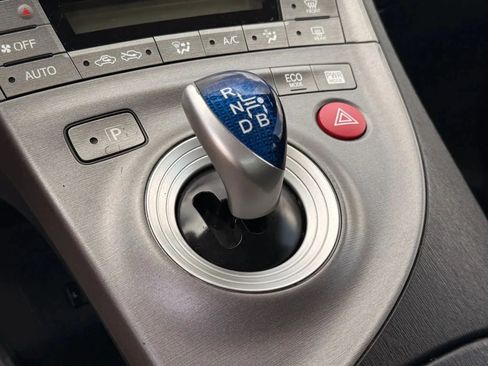 Used 2014 Toyota Prius Four FWD image 27