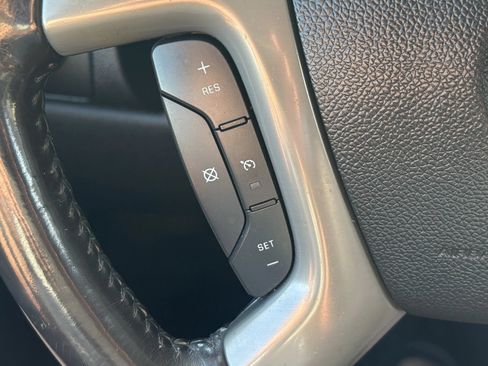 Used 2014 Chevrolet Suburban LT AWD/4WD image 20