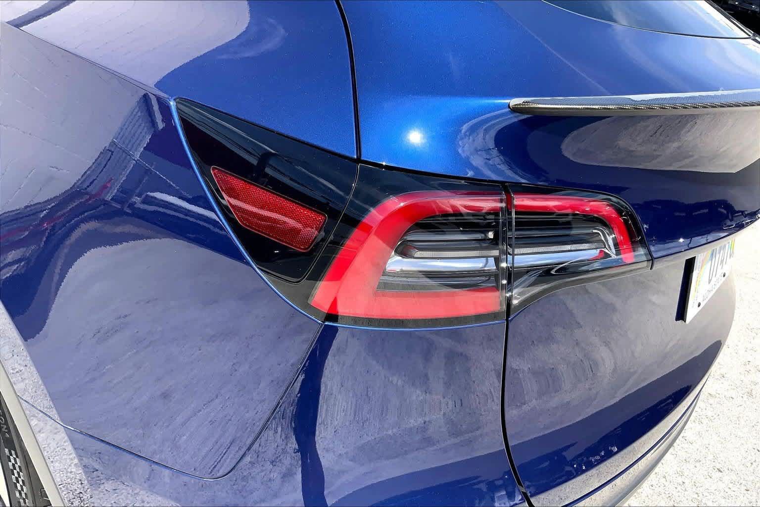 Used 2023 Tesla Model Y Long Range AWD/4WD image 32