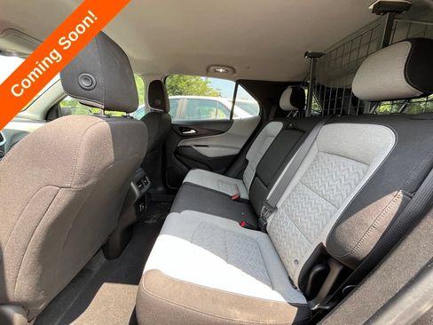 Used 2022 Chevrolet Equinox LS FWD image 29