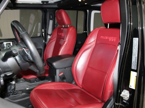 Used 2024 Jeep Wrangler Unlimited Rubicon 392 image 24