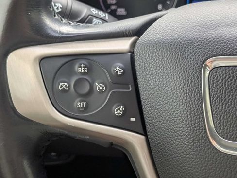 Used 2018 GMC Terrain Denali w/ Advanced Safety Package FWD image 32