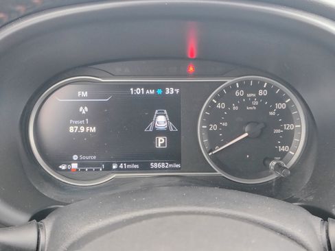 Used 2020 Nissan Kicks SR w/ SR Premium Package image 17