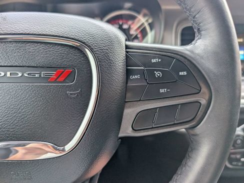 Used 2022 Dodge Charger SXT w/ Driver Convenience Group RWD image 21