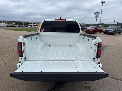 Used 2023 Nissan Frontier PRO-4X w/ Tow Package AWD/4WD image 14