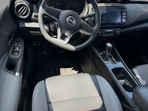 Certified 2023 Nissan Kicks SR w/ SR Premium Package FWD image 5
