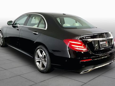 Certified 2018 Mercedes-Benz E 300 4MATIC image 12