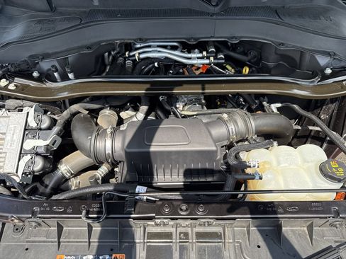Used 2022 Ford Explorer Platinum w/ Equipment Group 601A AWD/4WD image 49