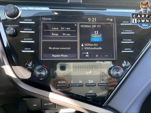 Used 2020 Toyota Camry XSE FWD image 32