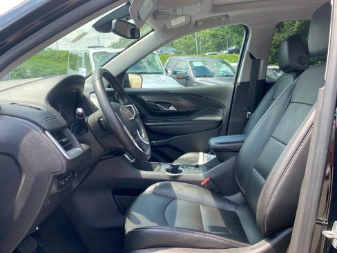 Used 2022 GMC Terrain SLT w/ Infotainment Package II image 14