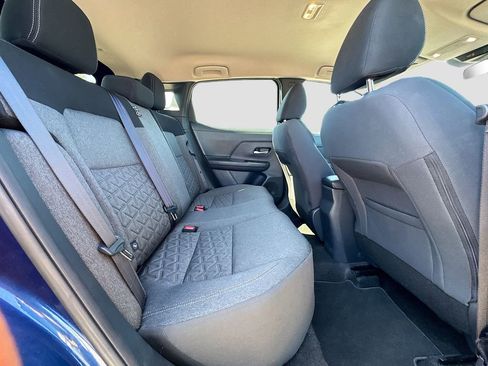 Used 2025 Nissan Kicks SV image 20