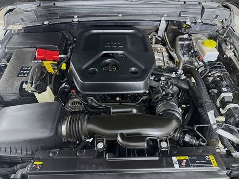 Used 2023 Jeep Wrangler Sport S image 27