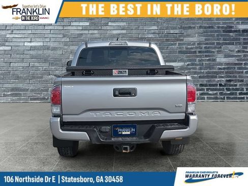 Used 2020 Toyota Tacoma TRD Sport AWD/4WD image 4