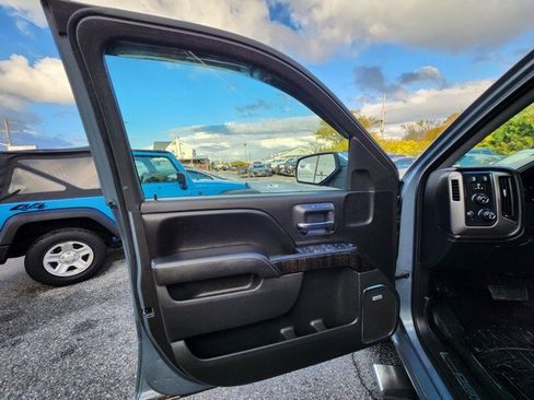 Used 2016 GMC Sierra 1500 Denali w/ Enhanced Driver Alert Package image 9