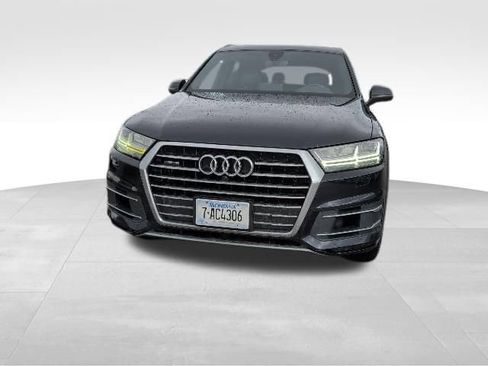 Used 2017 Audi Q7 3.0T Premium Plus image 2