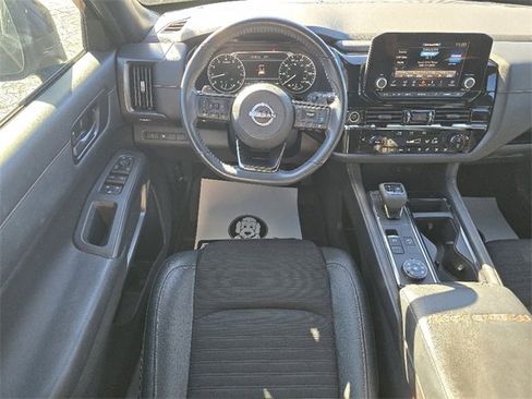 Used 2023 Nissan Pathfinder Rock Creek image 3