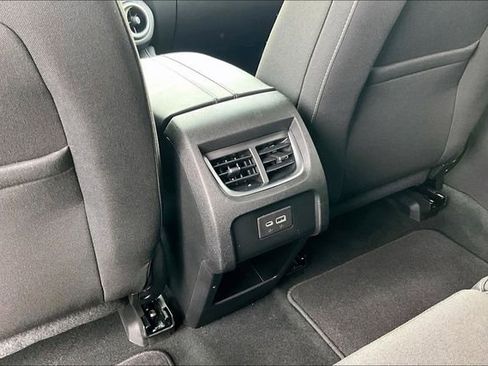 Used 2023 Chevrolet Blazer LT image 32