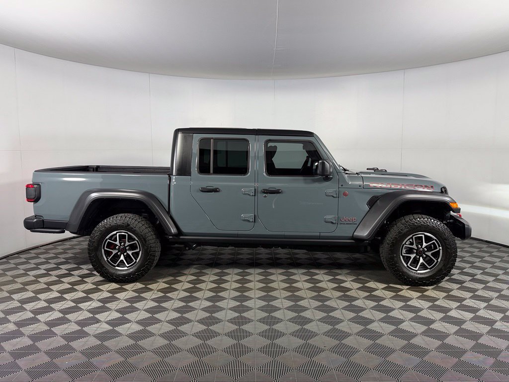 Used 2026 Jeep Gladiator Rubicon w/ Steel Power Dome Hood Package AWD/4WD image 6