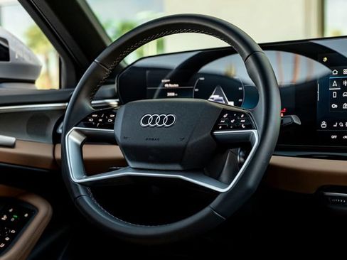 Used 2025 Audi A5 2.0T Premium Plus w/ Premium Plus AWD/4WD image 21