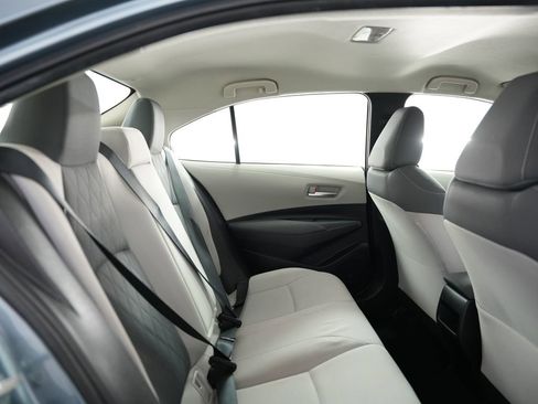 Used 2020 Toyota Corolla LE image 36