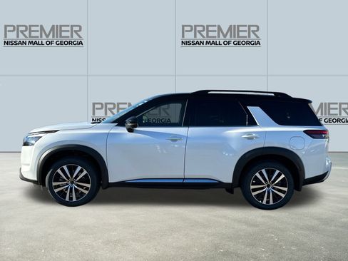 New 2025 Nissan Pathfinder Platinum image 8