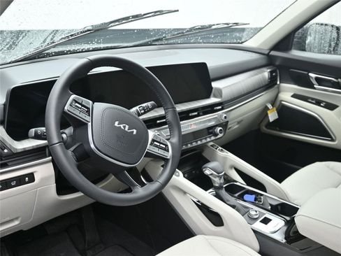 New 2025 Kia Telluride EX image 9