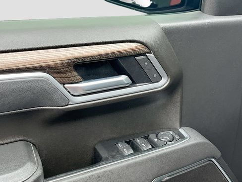 Used 2026 Chevrolet Silverado 1500 LT AWD/4WD image 18