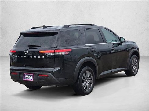 Used 2025 Nissan Pathfinder SV AWD/4WD image 5